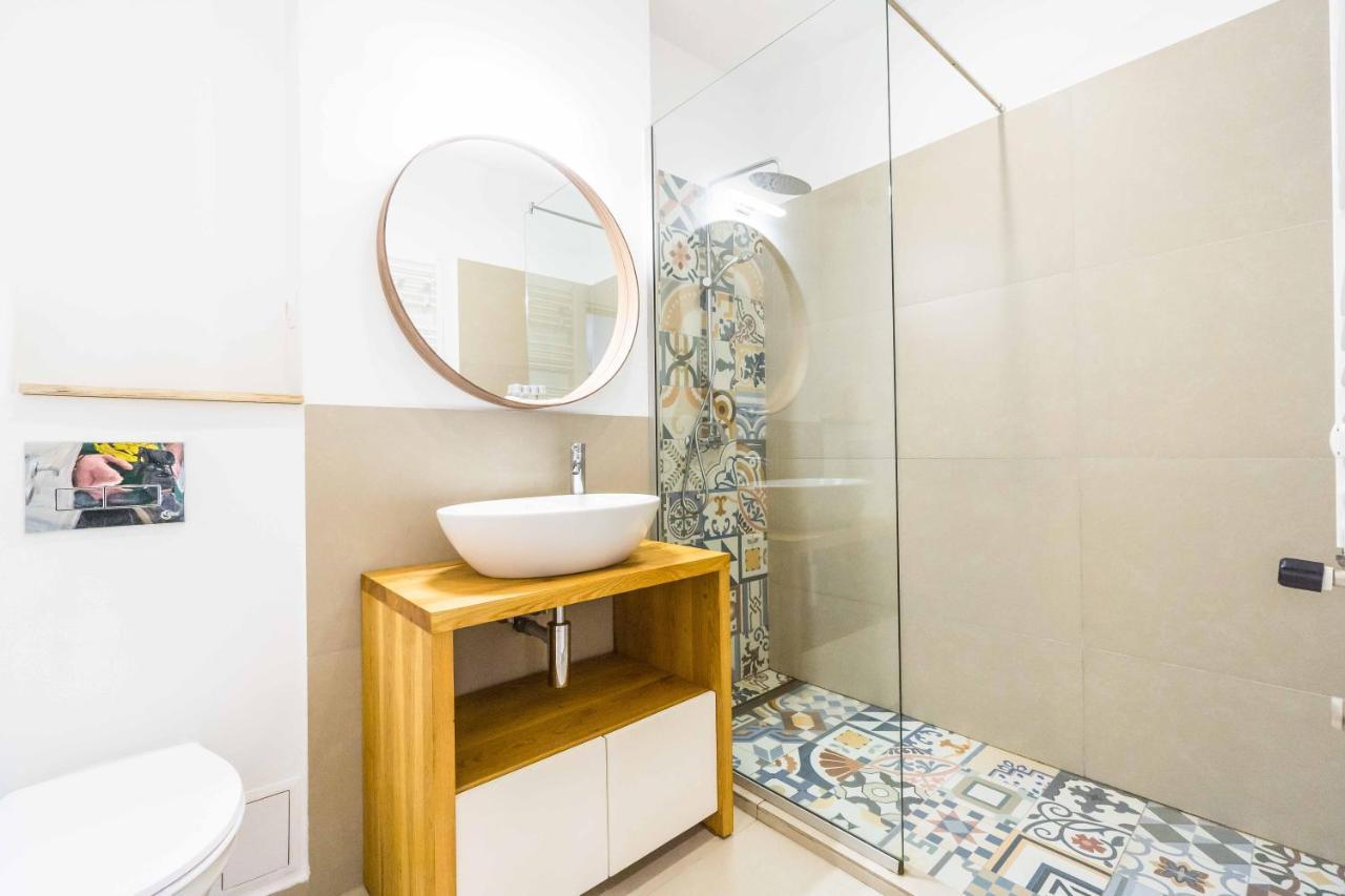 Amazing Luxury Aviatiei Apartment Bucharest Exterior photo