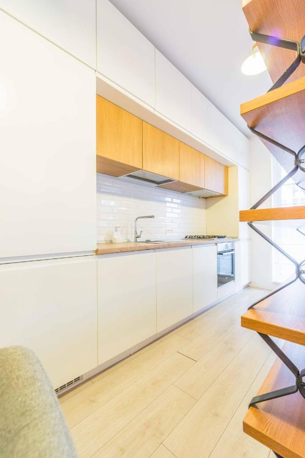 Amazing Luxury Aviatiei Apartment Bucharest Exterior photo